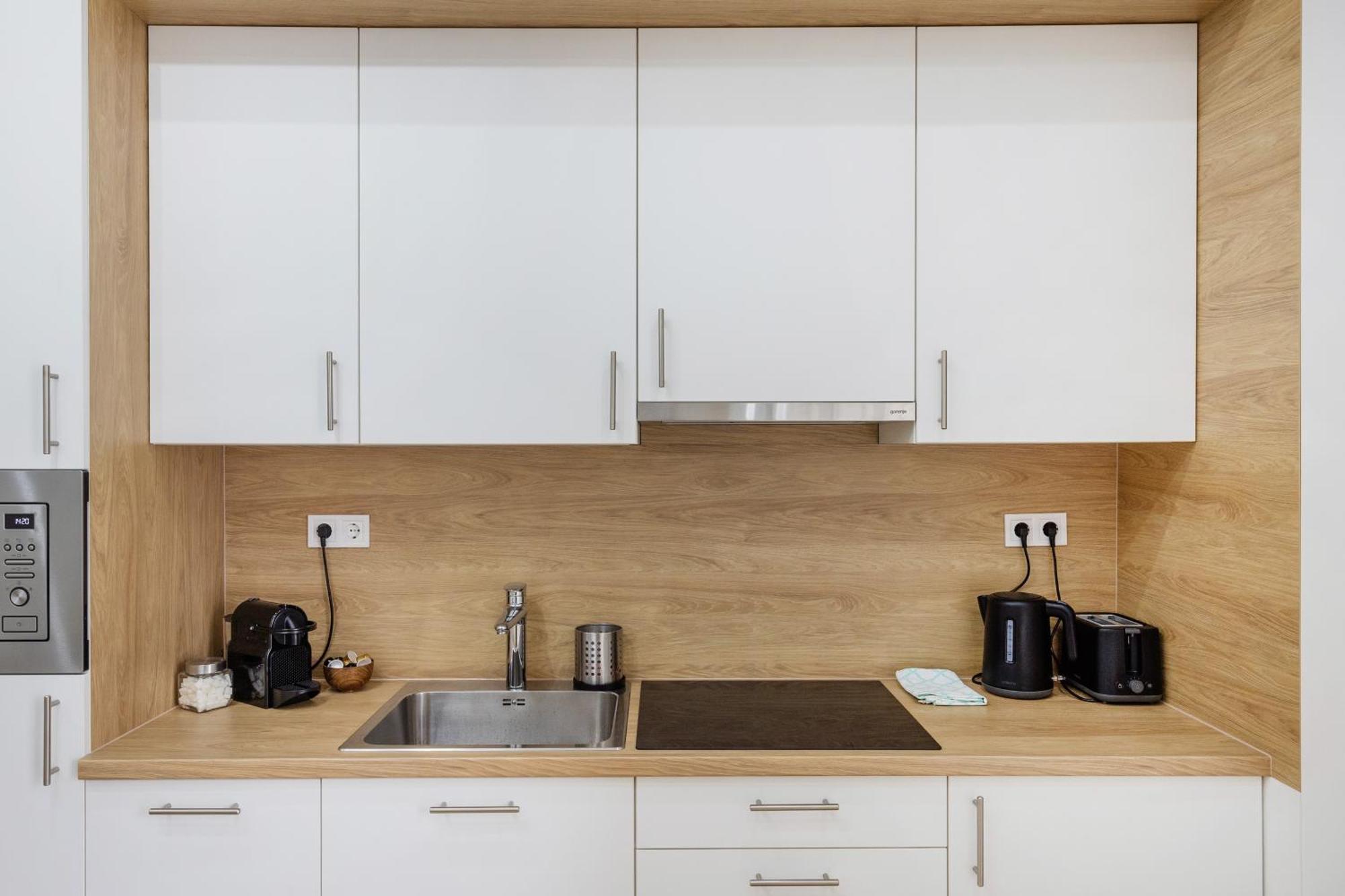 Stylish New With 2 Bedrooms In Buda 2 *